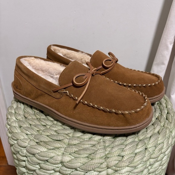 My Slippers Men's Moccasin Slippers My Pillow Chestnut Brown Suede Faux Fur NWT - Picture 1 of 10